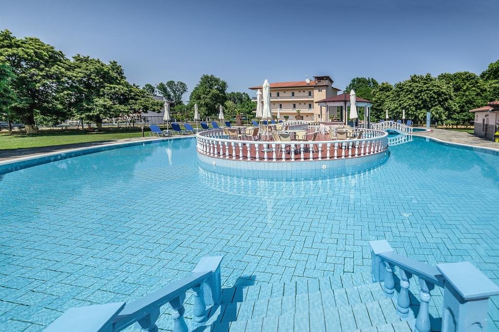 Sintrivanis Resort Beach Paralía Skotínis Dış mekan fotoğraf
