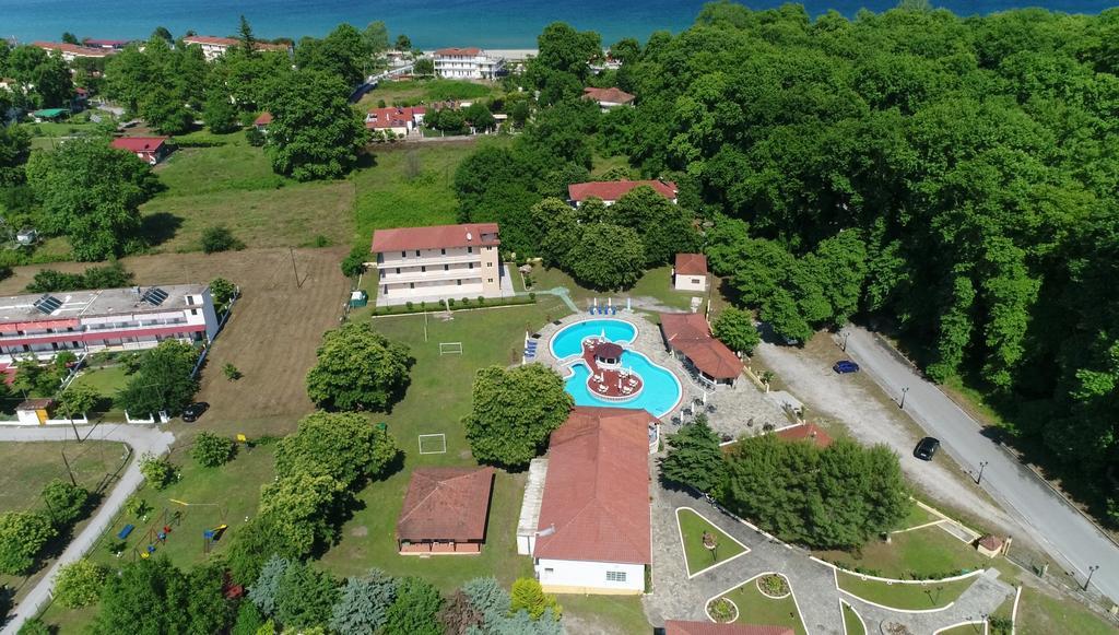 Sintrivanis Resort Beach Paralía Skotínis Dış mekan fotoğraf